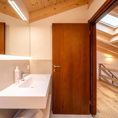 Rossa By Wonderful Italy ベッラージョ