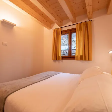 Rossa By Wonderful Italy *