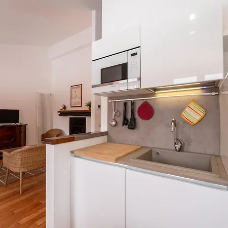 Rossa By Wonderful Italy